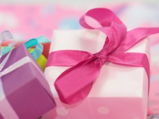 gift553150360x270320x240.jpg